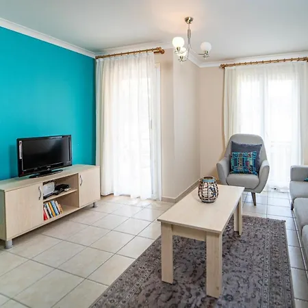 公寓 Marvelous House With Balcony And Mountain View Close To Inlice Beach In 戈西克